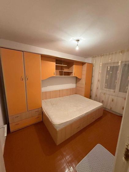 Apartament cu 2 camere semidecomandat în Micro 6