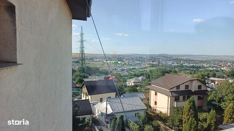 Apartament cu 2 camere decomandat în Sfântu Ilie