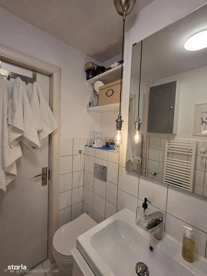 Apartament cu 2 camere semidecomandat în Victoriei