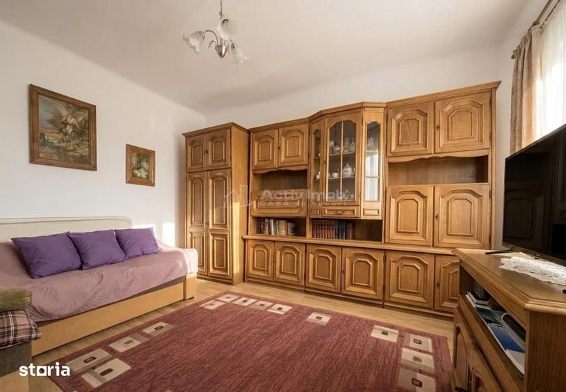 Casă cu 4 camere în Central