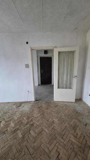 Apartament cu 2 camere nedecomandat în Central