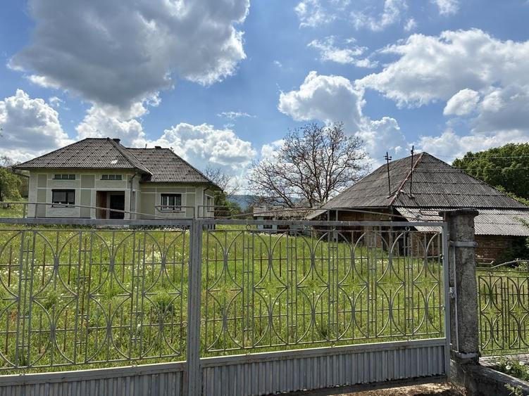 Casă cu 3 camere în Copalnic