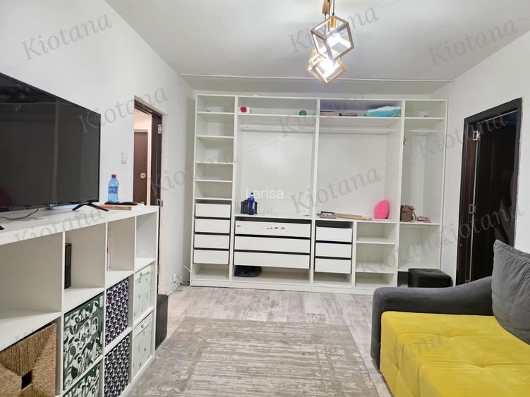 Apartament cu 2 camere semidecomandat în Dristor