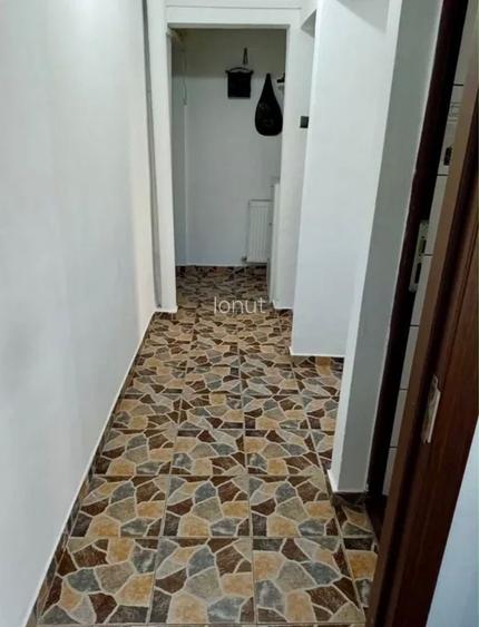 Inchiriez apartament cu 2 camere