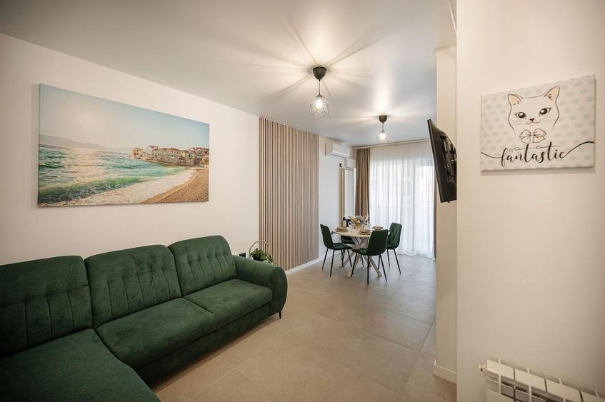 Apartament cu 2 camere decomandat în Mamaia-Sat