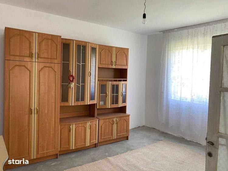 Casă cu 4 camere cu Teren 1400 Mp în Letca