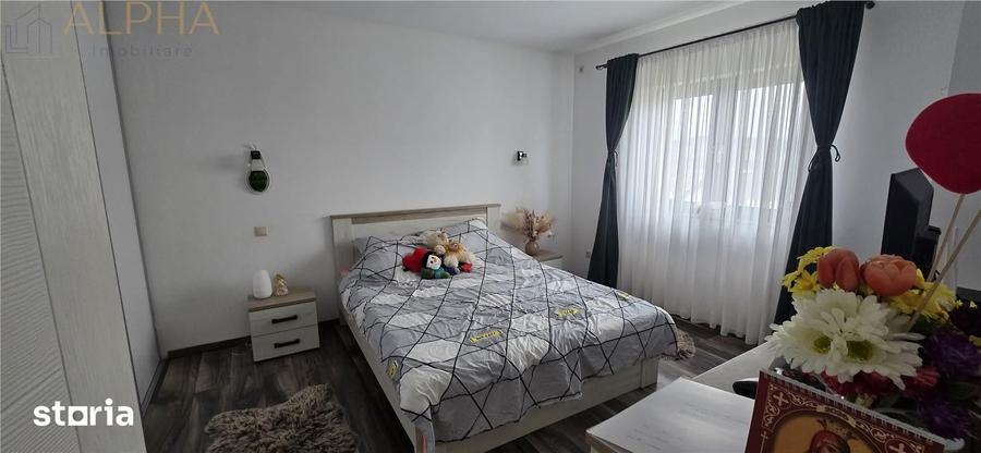 Casă cu 5 camere cu Teren 1450 Mp în Viișoara
