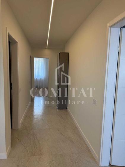 Apartament cu 4 camere decomandat, mobilat în Iris