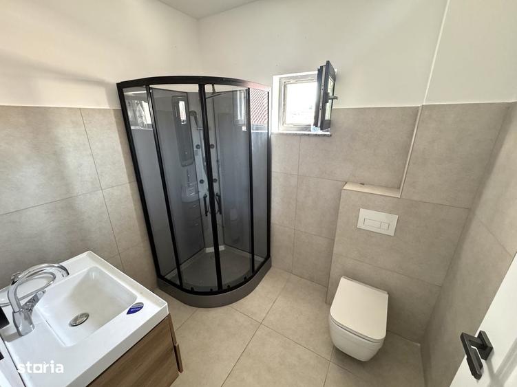 Casă cu 4 camere în Bucium