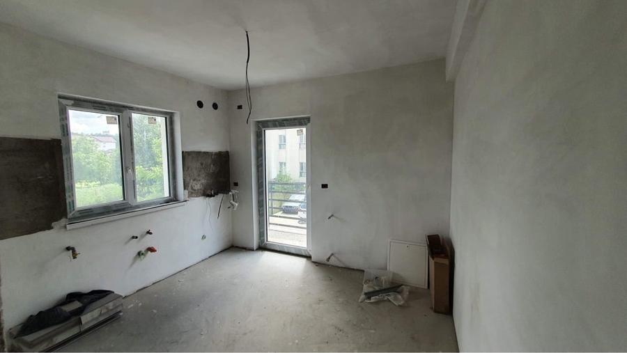 Apartament cu 4 camere în Șcheia