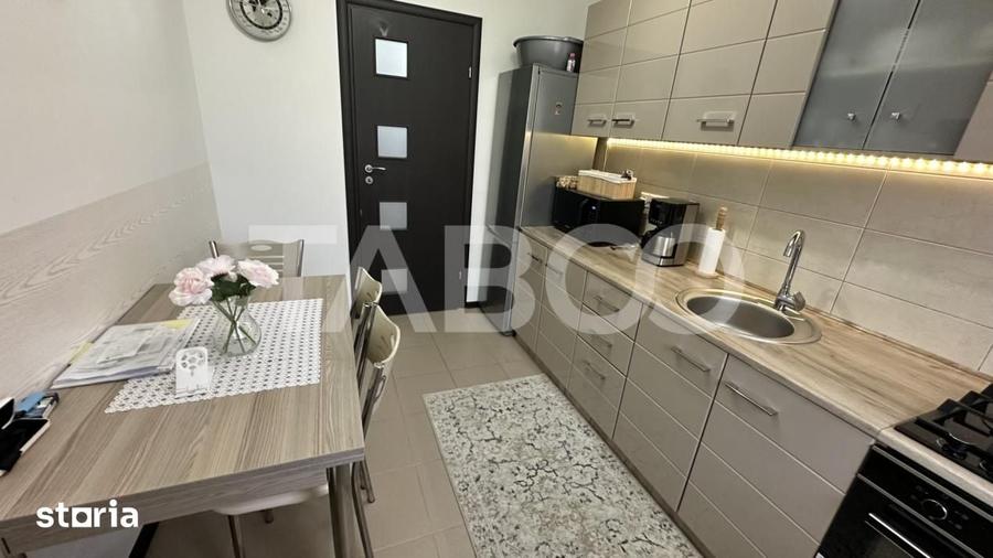 Apartament cu 3 camere decomandat în Șelimbăr