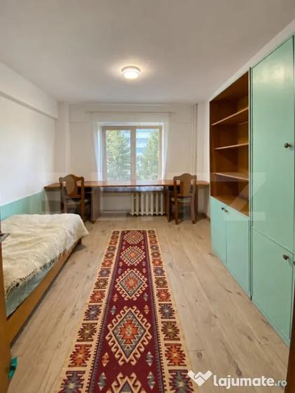 Apartament cu 4 camere decomandat în George Enescu
