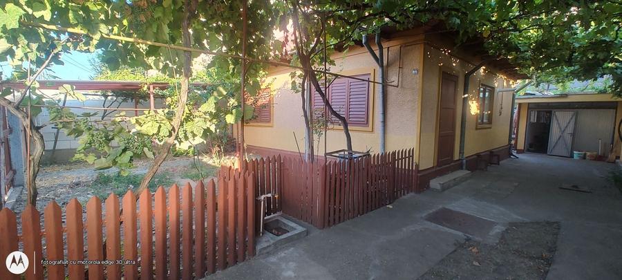 Casă individuală cu 4 camere cu Canalizare în Inel II