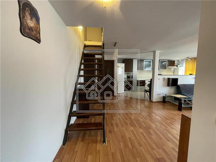 Apartament cu 2 camere decomandat în Valea Aurie