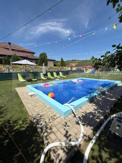 Casă individuală cu 5 camere cu Canalizare în Unirea
