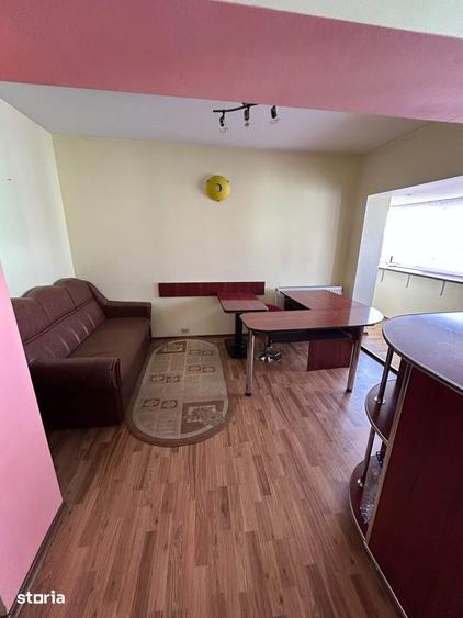 Apartament cu 3 camere decomandat în Ultracentral