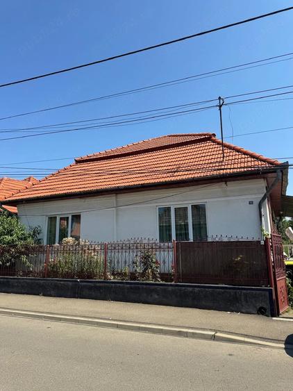 Casă cu Teren 1007 Mp în Central