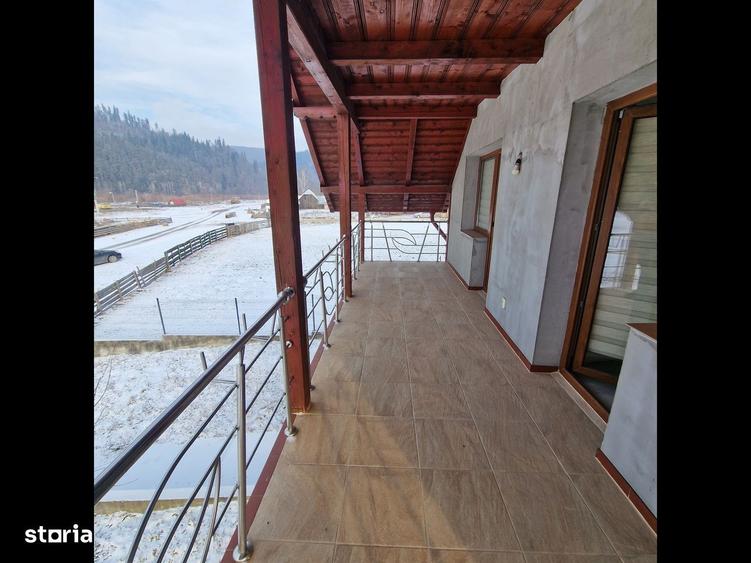 Casă cu 4 camere cu Teren 2676 Mp în Central