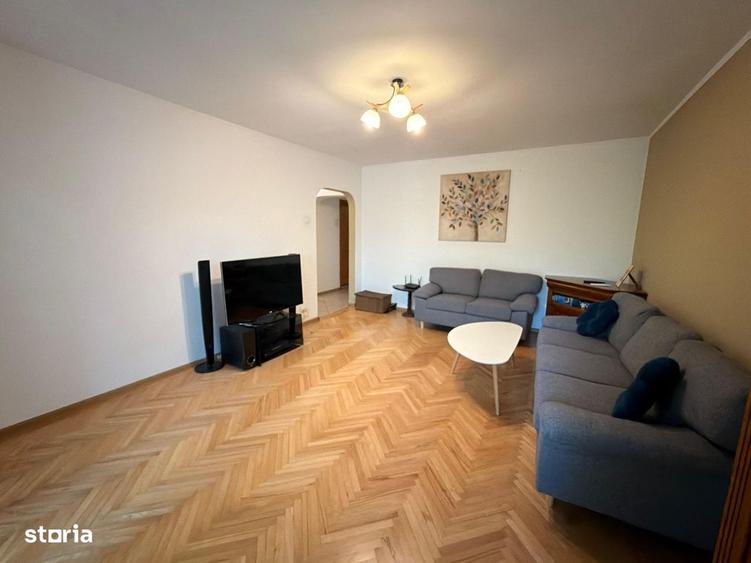 Apartament cu 4 camere decomandat în Sălaj
