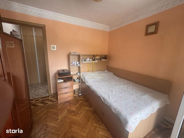 Apartament cu 3 camere decomandat în Obcini