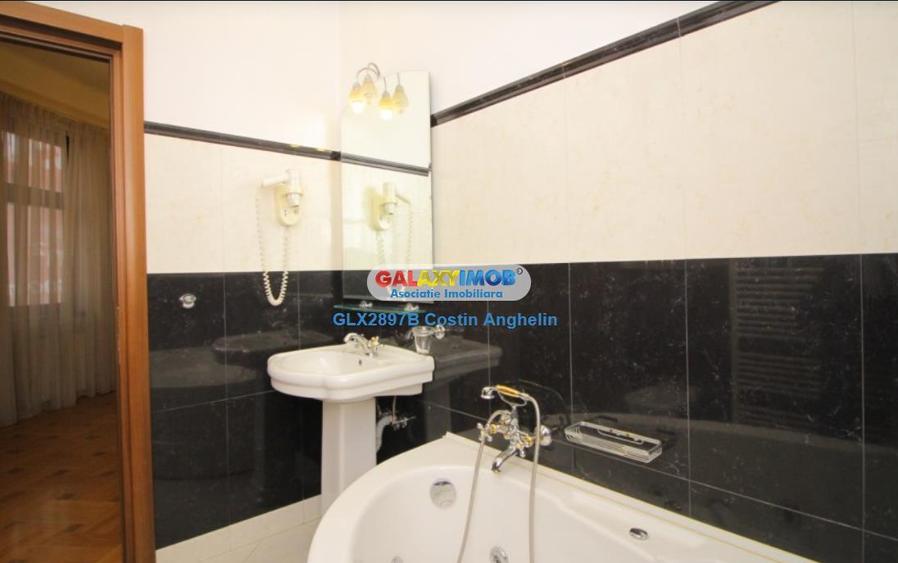 Casă cu 5 camere cu Teren 300 Mp în Dorobanți