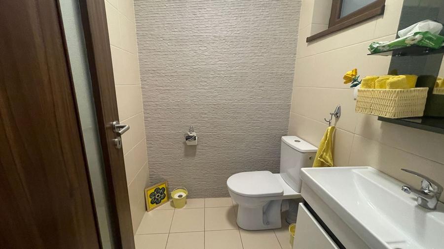Casă individuală cu 4 camere cu Canalizare în Mehala