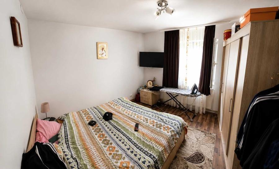 Apartament cu 3 camere decomandat în Cetate