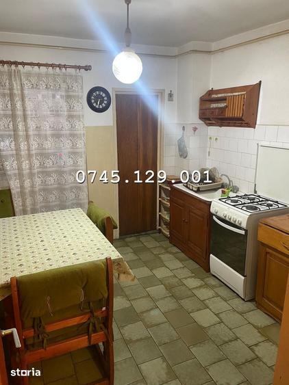 Apartament cu 3 camere decomandat în Șerbănești
