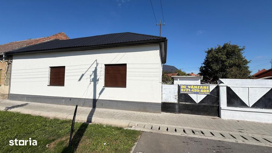 Casă cu 3 camere cu Teren 266 Mp în Central