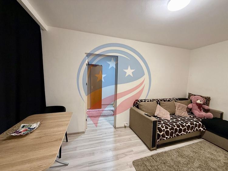 Apartament cu 2 camere semidecomandat în Valea Rosie