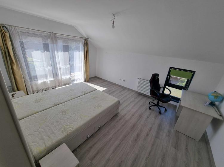 Casă cu 2 camere cu Teren 100 Mp în Cetate