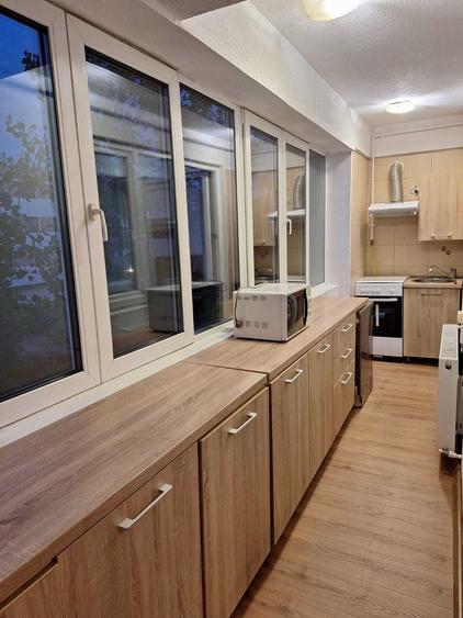 Apartament cu 2 camere decomandat în Titan