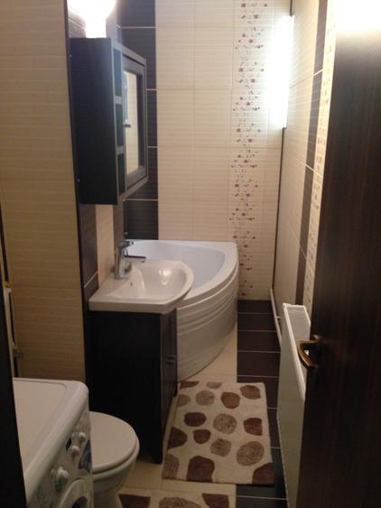 Apartament cu 3 camere decomandat în Vitrometan
