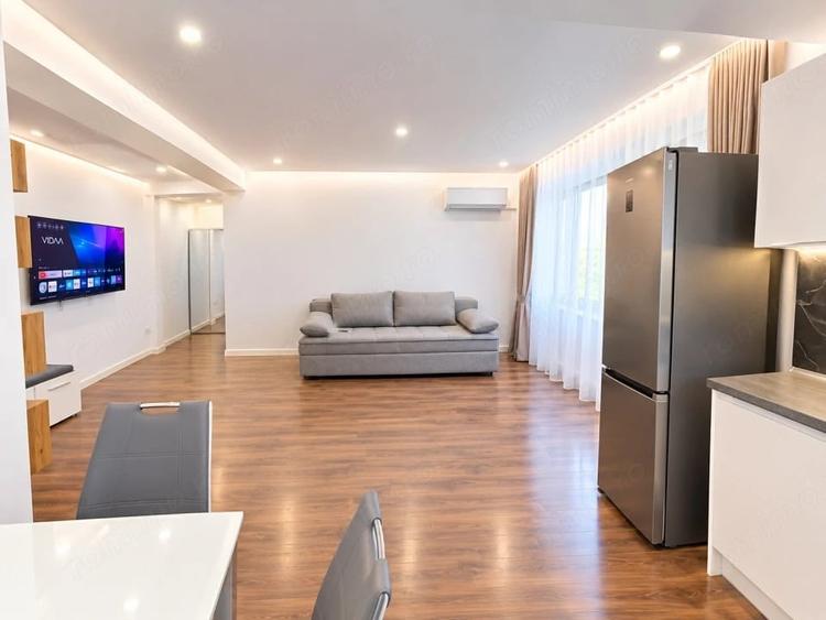 Apartament cu 2 camere decomandat în Central