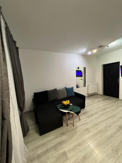 Apartament cu 2 camere semidecomandat, mobilat în Florești — fotografia 3