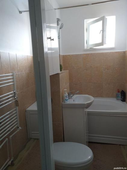 Apartament cu 4 camere decomandat în Dărmănești
