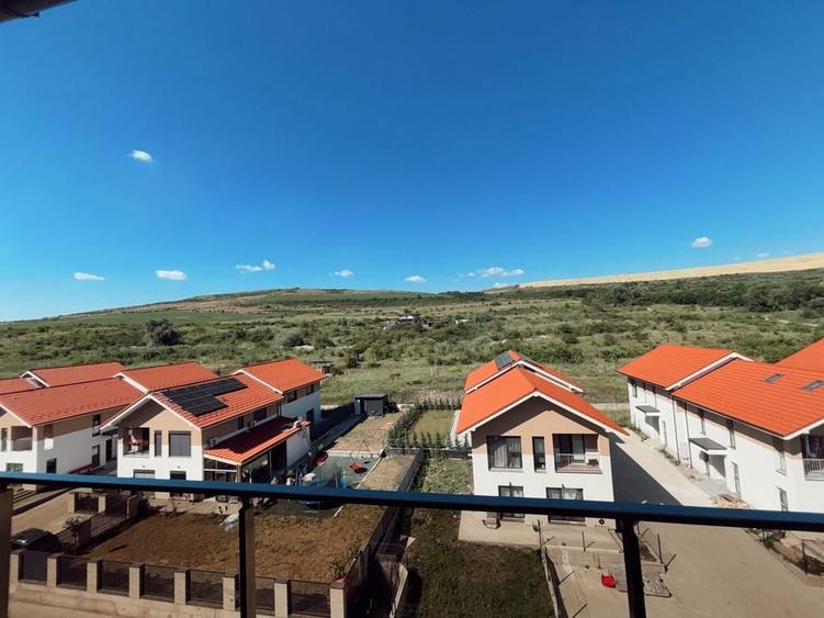 Apartament cu 3 camere în Chinteni