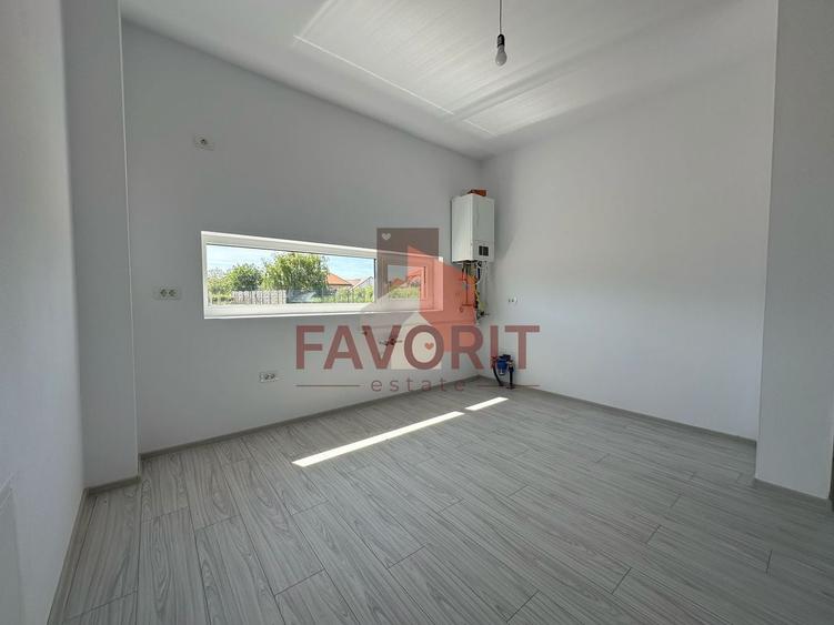 Duplex cu 4 camere cu Canalizare în Săcălaz