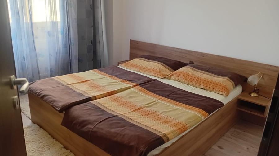 Apartament cu 4 camere decomandat în Aurel Vlaicu