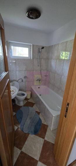 Duplex cu 4 camere cu Canalizare în Central