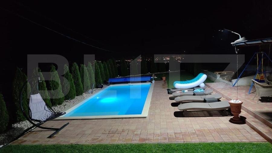 Casă individuală cu 4 camere cu Piscina în Micești