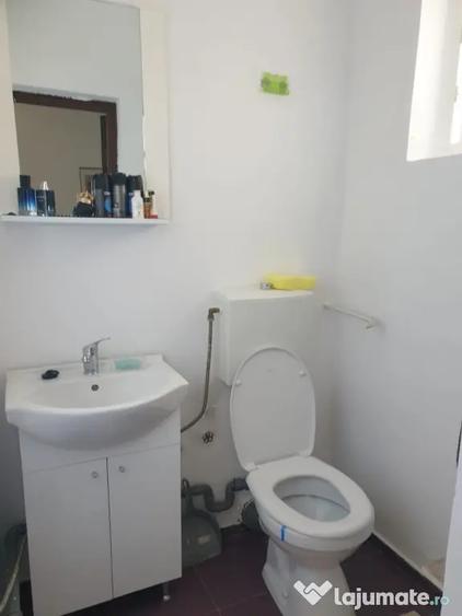 Apartament cu 3 camere decomandat în Turda