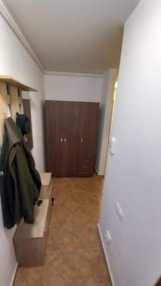 Inchiriez apartament 3 camere vivo BMW - 7
