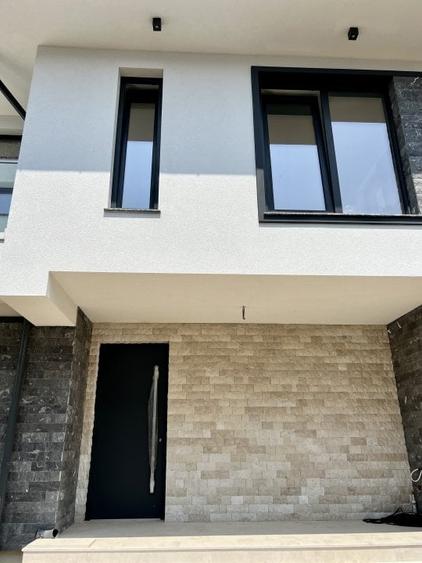 Casă individuală cu 5 camere cu Teren 510 Mp în Corbeanca