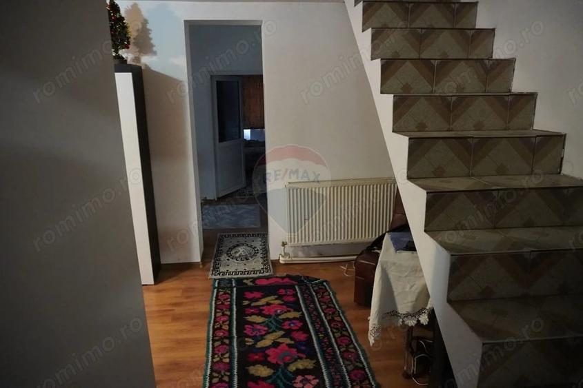 Casă cu 4 camere cu Teren 1895 Mp în Săliște