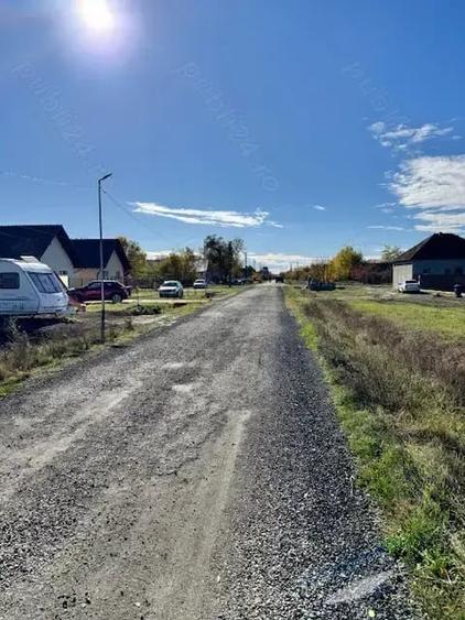 Teren de 680 mp, în Dragșina