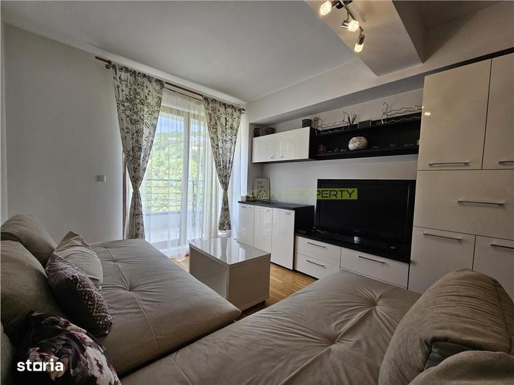 Apartament cu 2 camere semidecomandat în Centrul Istoric