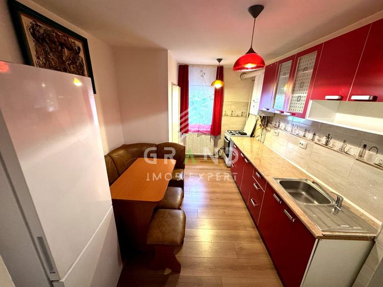 Apartament cu 3 camere decomandat, mobilat în Zorilor