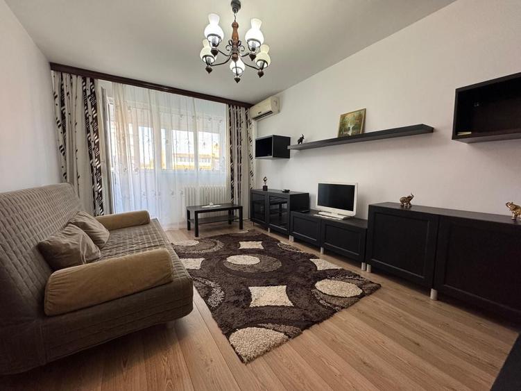 Apartament cu 2 camere decomandat în Titan
