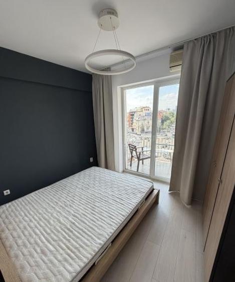 Apartament cu 3 camere decomandat, mobilat în Romană